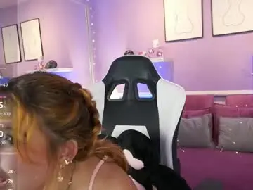 Chaturbate Live Sex Cam of dahliagraey