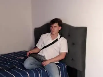 Chaturbate Live Sex of harry_brown2324