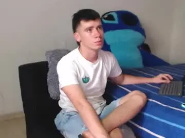 Chaturbate Live Porn of harry_brown2324