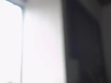 Chaturbate Live Sex Cam of harry_brown2324