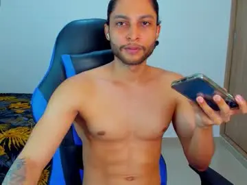 Chaturbate Live Sex Cam of massatgeserotics