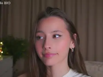 Chaturbate Adult Webcams of falinecrosthwaite