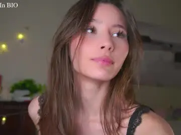 Chaturbate Watch Live Sex Cams of falinecrosthwaite