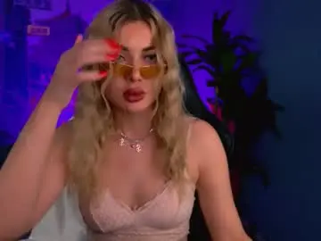 Chaturbate Adult Video Chat of hyileyclark