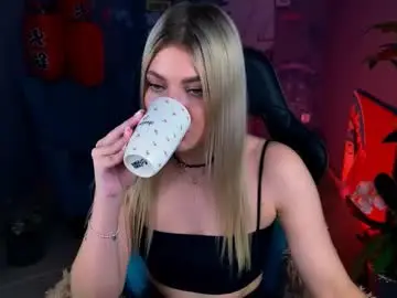 Chaturbate Sex Cam of hyileyclark