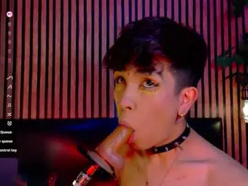 Chaturbate Sex Cam of angeldustt_19