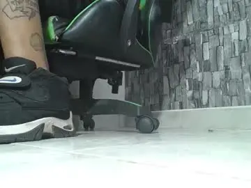 Chaturbate Adult Webcam of srfindomfeet_