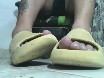 Chaturbate Live Sex of srfindomfeet_
