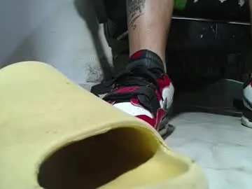 Chaturbate Sex Cam of srfindomfeet_