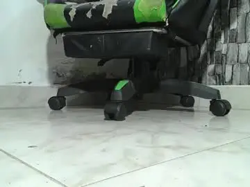 Chaturbate Best live sex cam show of srfindomfeet_