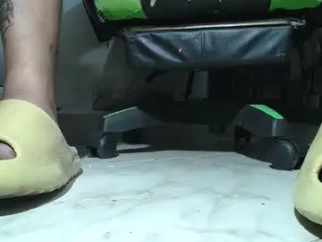 Chaturbate Best Webcam of srfindomfeet_