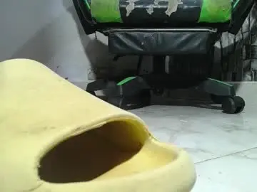 Chaturbate Private Sex Chat of srfindomfeet_