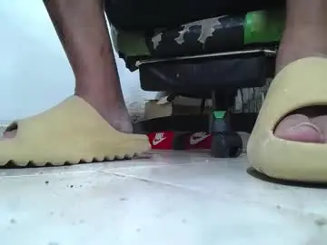 Chaturbate Private Sex Chat of srfindomfeet_