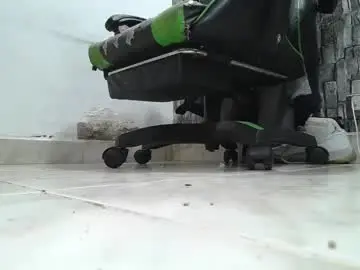 Chaturbate Sex Cam of srfindomfeet_