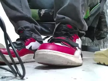 Chaturbate Live Porn of srfindomfeet_