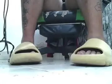 Chaturbate Live Sex of srfindomfeet_