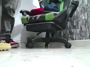 Chaturbate Adult Webcams of srfindomfeet_