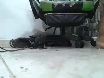 Chaturbate Best Webcam of srfindomfeet_