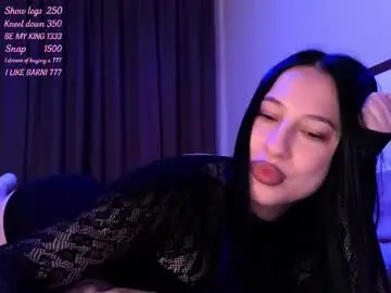 Chaturbate Best live sex cam show of delly_love