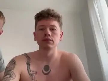 Chaturbate Nude Webcam of oliver_and_thomas