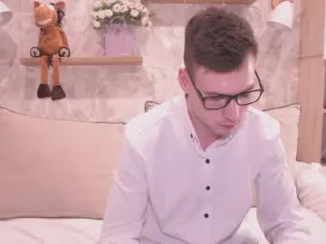 Chaturbate Adult Webcam of fluffy_hat