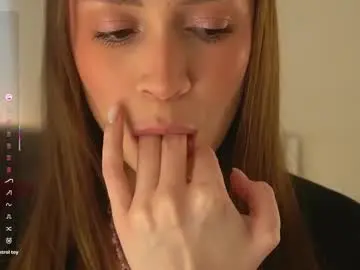 Chaturbate Live Sex Cam of margarethowell