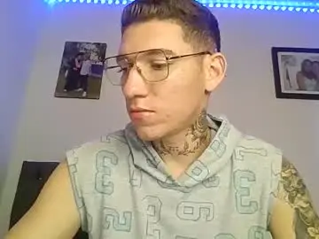 Chaturbate Live Porn of alejo_ken807856