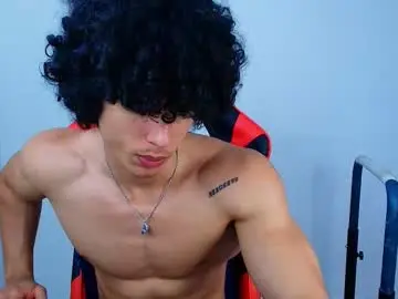 Chaturbate Best live sex cam show of arnold_black69