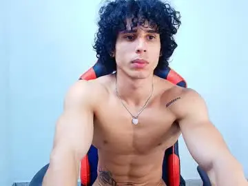 Chaturbate Free Live Porn of arnold_black69