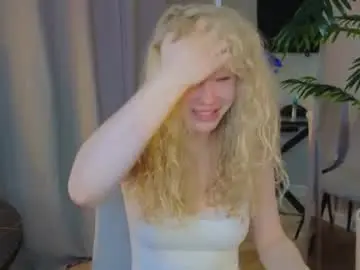 Chaturbate Nude Webcam of emily_shepard