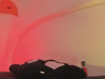 Chaturbate Nude Webcam of katiepeach_