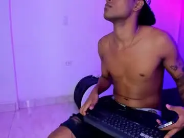 Chaturbate Best live sex cam show of lucky_boys_x