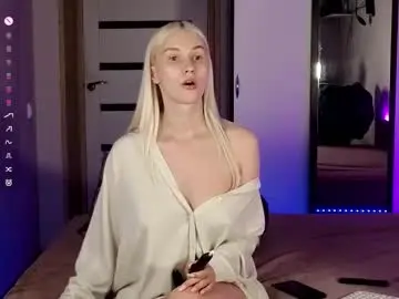 Chaturbate Adult Video Chat of hitchcocianblonde_