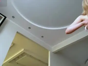 Chaturbate Adult Video Chat of karlenegries