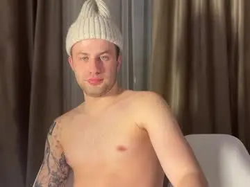 Chaturbate Live Sex Cam of rodrigoveira