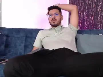 Chaturbate Live Porn of samuelcoopper