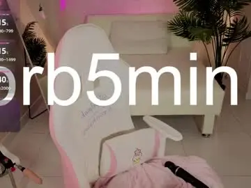 Chaturbate Live Sex Cam of emily_bridget