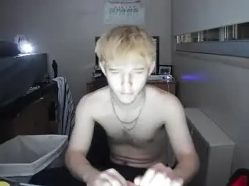 Chaturbate Live Porn of hungcollegeboy7002