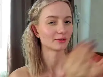 Chaturbate Live Sex Cam of minnietammy