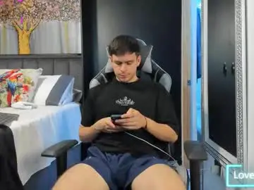 Chaturbate Sex Cam of derek_hussain