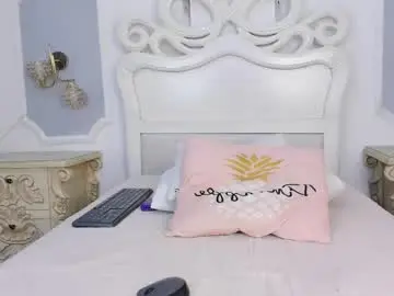 Chaturbate Live Sex of roxana_scott1