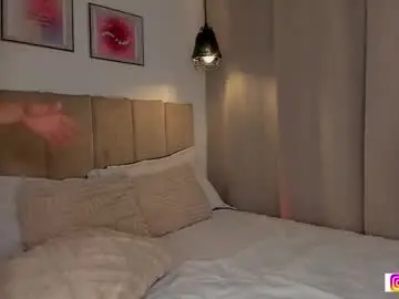 Chaturbate Watch Live Sex Cams of _e_m_m_a_1