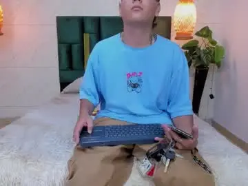 Chaturbate Live Sex Cam of levy_steve