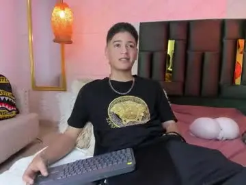 Chaturbate Sex Chat of levy_steve