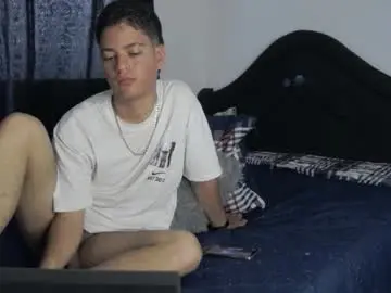 Chaturbate Adult Video Chat of levy_steve