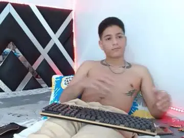 Chaturbate Adult Video Chat of levy_steve