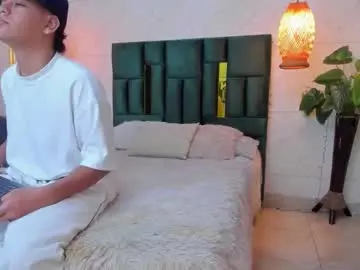 Chaturbate Live Sex Cam of levy_steve