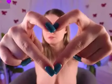 Chaturbate Sex Cam of emilyhewell