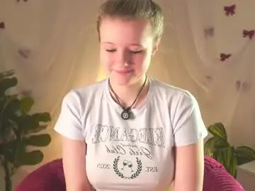 Chaturbate Adult Webcams of emilyhewell