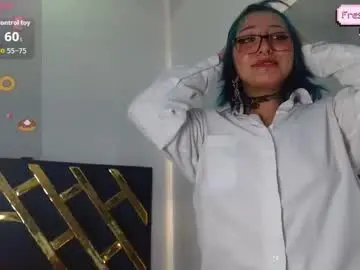 Chaturbate Live Sex Cam of kinkydoll69_